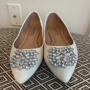 Journee Collection Renzo Flat - White, Sparkly Flats